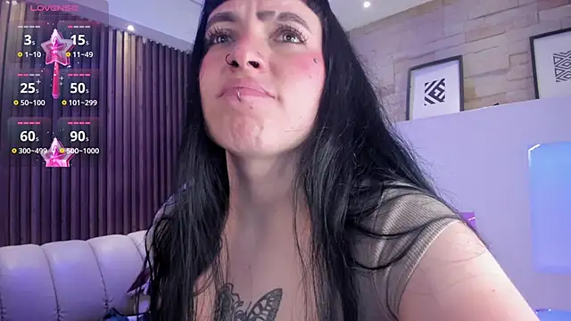 Lucy Smith2 online show from 11-06-25, 03:32