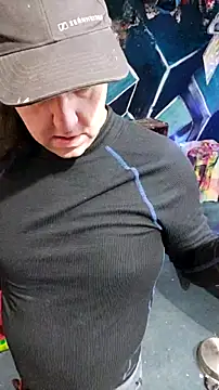 Boo-boo kittyfux online show from 11-20-25, 04:13