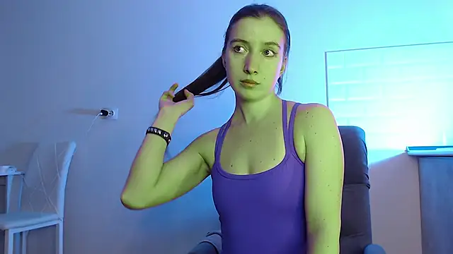 Snapshot of Eva_Hailey_ chatting on 02-17-26, 02:31 Eva Hailey online show from 02-17-26, 02:31