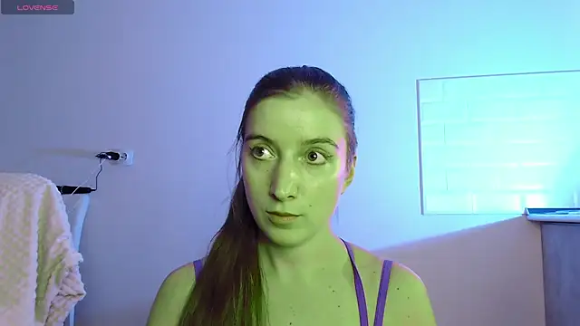 Eva Hailey  online show from 09-09-25, 03:16