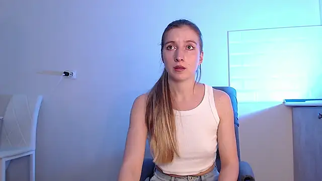 Snapshot of Eva_Hailey_ chatting on 07-01-26, 04:13 Eva Hailey online show from 07-01-26, 04:13