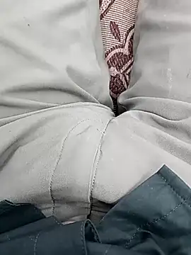 Snapshot of Mr_joh chatting on 11-08-25, 01:03 Mr joh online show from 11-08-25, 01:03