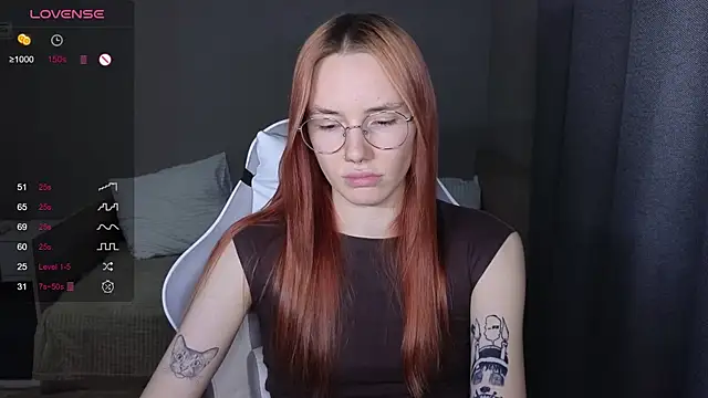 littlevildevil online show from 11-24-25, 10:48