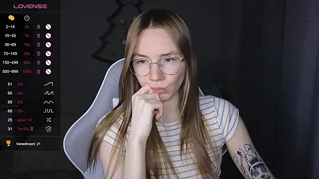 littlevildevil online show from 12-21-25, 10:06