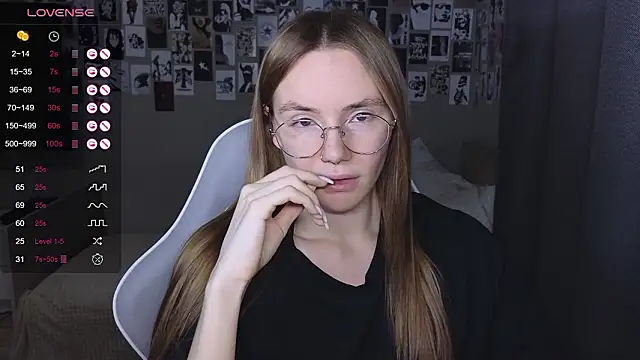 littlevildevil online show from 03-07-26, 10:21