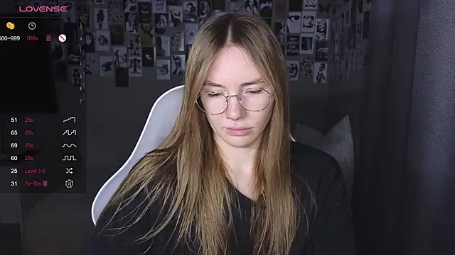 littlevildevil online show from 04-06-26, 08:26