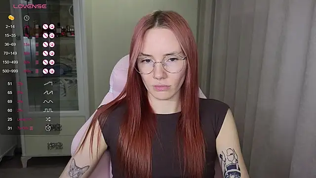 littlevildevil online show from 11-06-25, 10:52