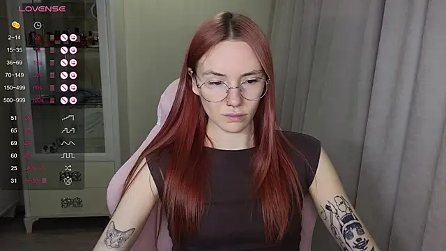 littlevildevil online show from 11-09-25, 09:57