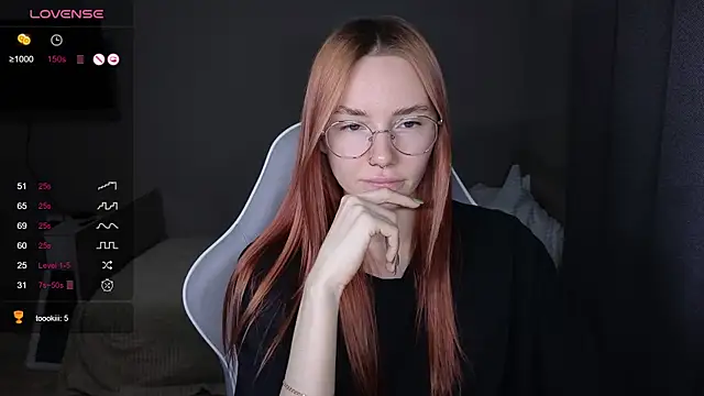 littlevildevil online show from 11-30-25, 10:49