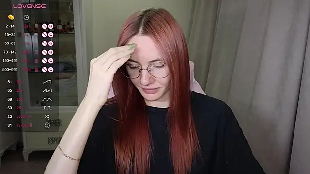 littlevildevil online show from 11-08-25, 10:41