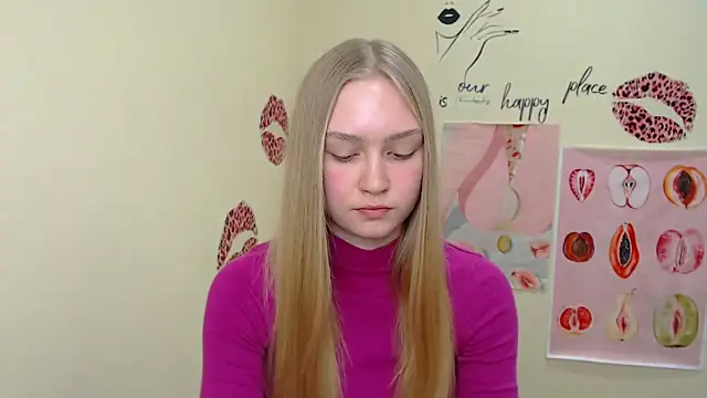 Snapshot of MademoiselleCl chatting on 02-14-25, 12:14 MademoiselleCl online show from 02-14-25, 12:14