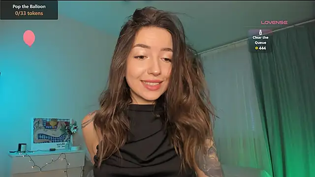 Snapshot of Oh_My_Dianee chatting on 01-04-25, 10:38 Oh My Dianee online show from 01-04-25, 10:38