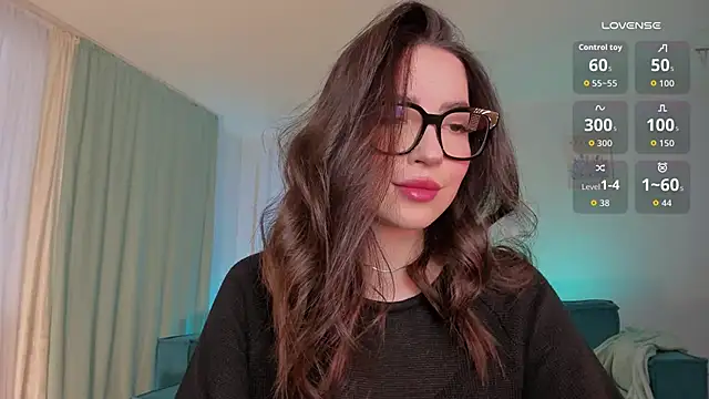 Oh My Dianee online show from 03-19-26, 06:57