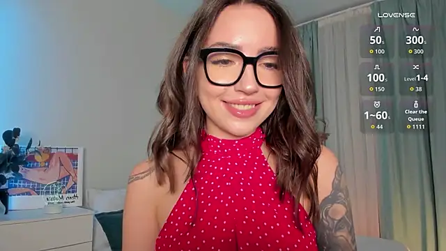 Oh My Dianee online show from 10-25-25, 08:35