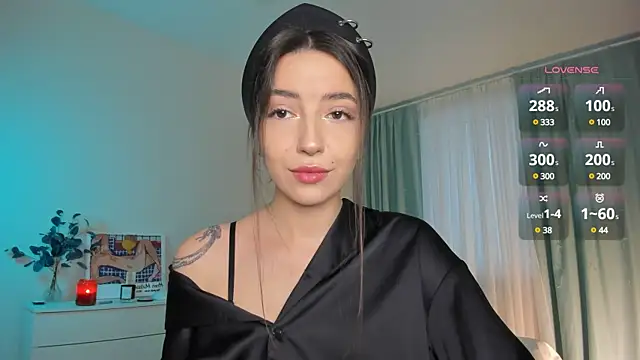 Snapshot of Oh_My_Dianee chatting on 01-10-25, 07:57 Oh My Dianee online show from 01-10-25, 07:57