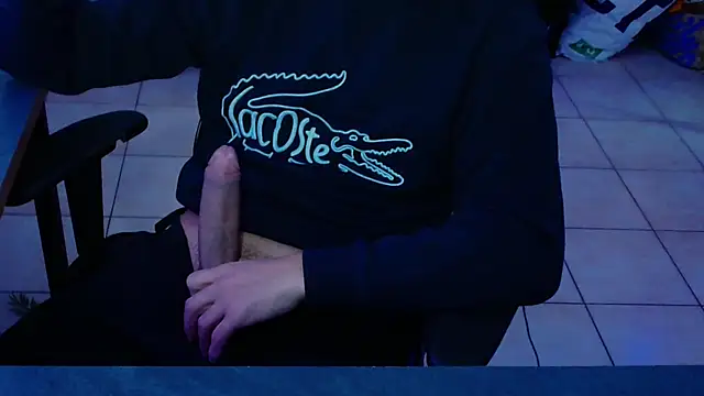 Snapshot of Vlad230323 chatting on 12-02-25, 02:52 Vlad230323 online show from 12-02-25, 02:52