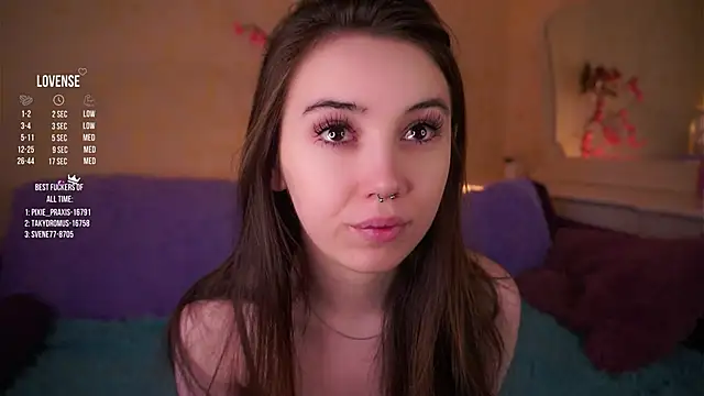 GillianDowdey online show from 04-07-26, 03:19