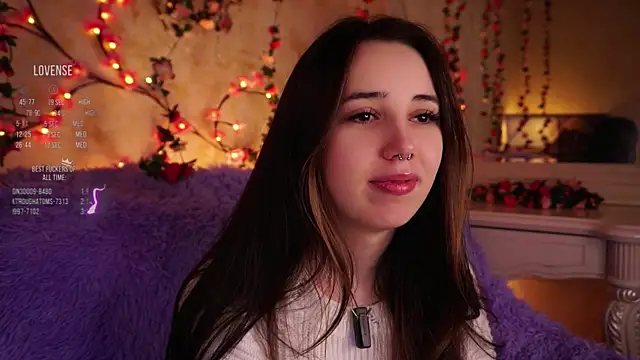 GillianDowdey online show from 12-18-25, 02:38