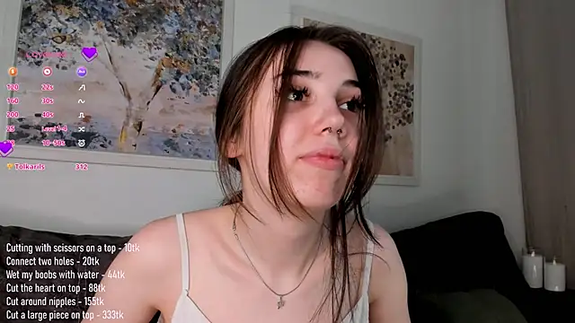 Snapshot of GillianDowdey chatting on 02-27-25, 04:35 GillianDowdey online show from 02-27-25, 04:35