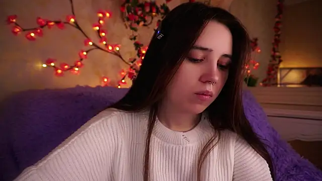 GillianDowdey online show from 11-08-25, 02:37