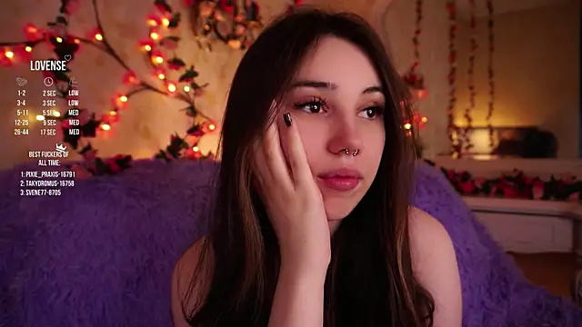 GillianDowdey online show from 12-20-25, 02:14