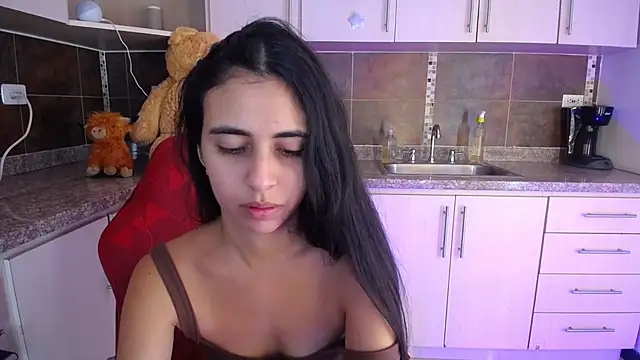 Snapshot of anna_alvarez chatting on 07-13-26, 11:53 anna alvarez online show from 07-13-26, 11:53
