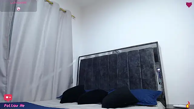 anna alvarez online show from 04-23-26, 01:57