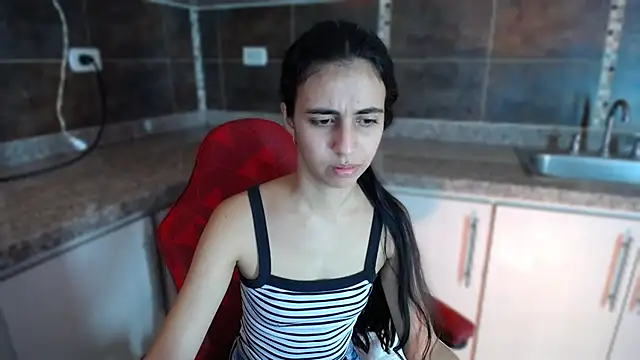 anna alvarez online show from 09-22-25, 01:17