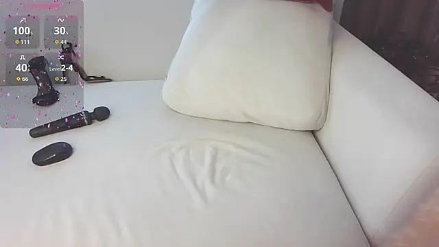 Juicymilfpussy online show from 12-18-25, 07:13