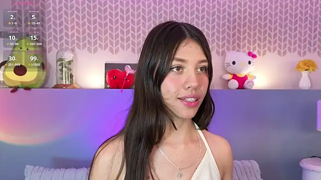 Snapshot of CheryelFox chatting on 06-18-26, 11:21 CheryelFox online show from 06-18-26, 11:21