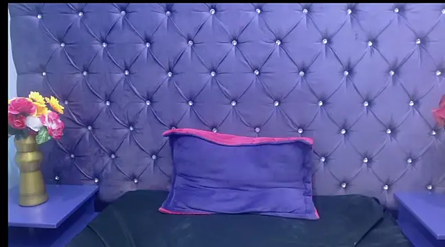 Snapshot of EmilyyEvans_ chatting on 01-12-25, 03:25 EmilyyEvans online show from 01-12-25, 03:25