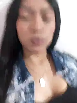 Snapshot of Buda_and_Cataleya_ chatting on 10-02-25, 01:03 Buda and Cataleya  online show from 10-02-25, 01:03