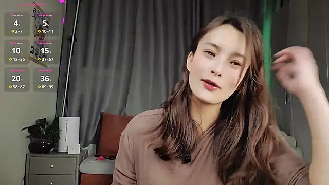 Snapshot of Youth3_ chatting on 02-17-25, 04:39 Youth3  online show from 02-17-25, 04:39