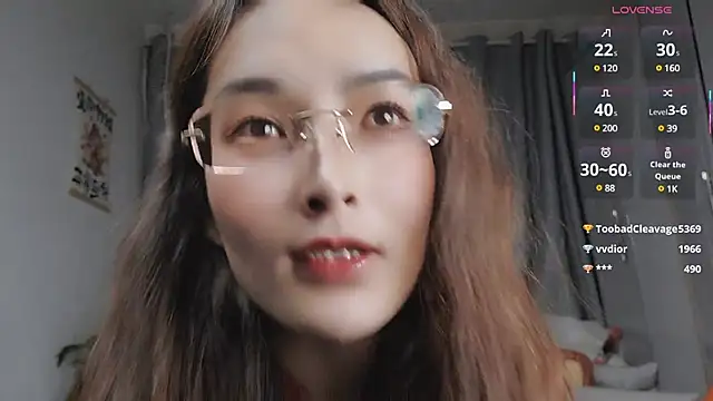 Snapshot of Youth3_ chatting on 03-18-25, 04:28 Youth3  online show from 03-18-25, 04:28