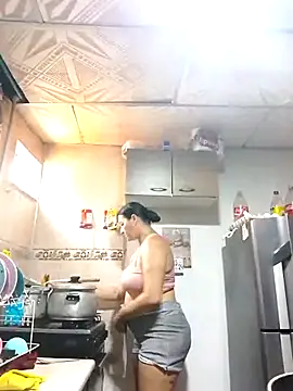 lupita 2023 online show from 03-10-25, 03:20