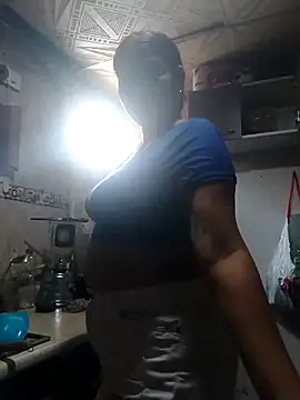 lupita 2023 online show from 11-13-25, 04:00