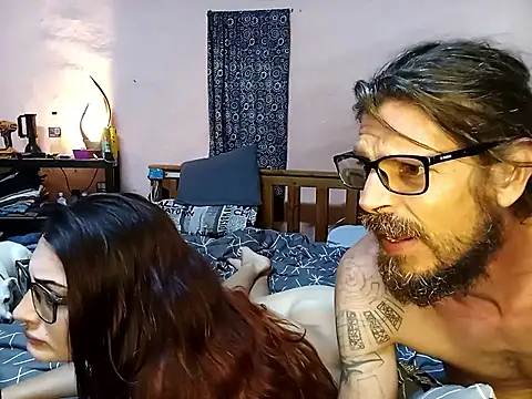 hornyhippies0080 online show from 09-11-25, 06:30