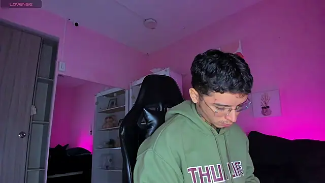 Ian Castillo  online show from 10-09-25, 11:11