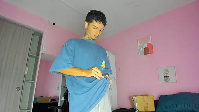 Ian Castillo  online show from 10-10-25, 11:11