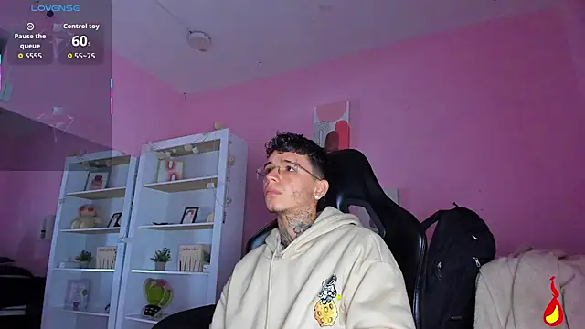 Ian Castillo  online show from 11-14-25, 11:14