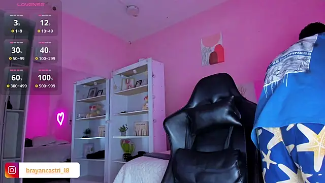 Ian Castillo  online show from 09-22-25, 11:16