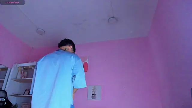 Ian Castillo  online show from 11-10-25, 11:15