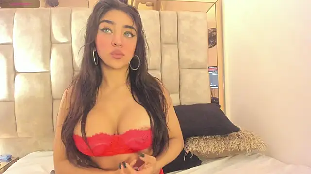 Oliviaa Evans online show from 05-10-26, 04:09