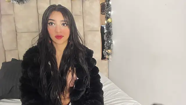 Oliviaa Evans online show from 11-16-25, 03:55