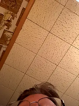 Snapshot of Tonybaloney1972 chatting on 09-18-25, 08:56 Tonybaloney1972 online show from 09-18-25, 08:56