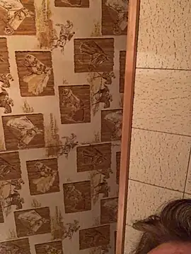 Snapshot of Tonybaloney1972 chatting on 12-29-24, 05:53 Tonybaloney1972 online show from 12-29-24, 05:53