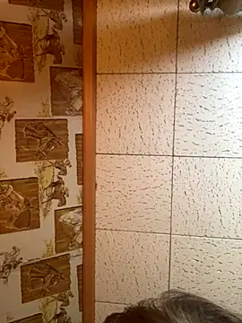 Snapshot of Tonybaloney1972 chatting on 11-12-25, 02:21 Tonybaloney1972 online show from 11-12-25, 02:21