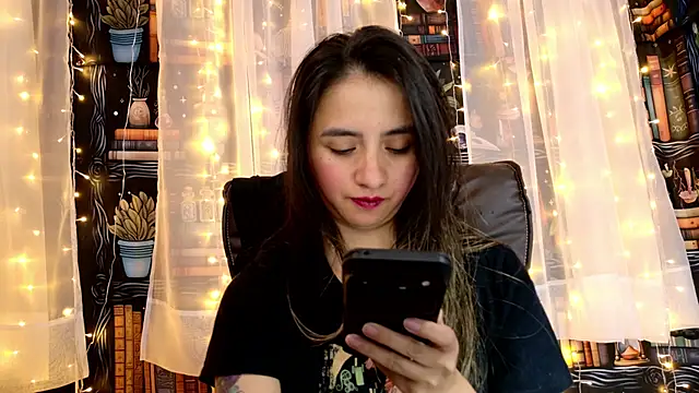 julietta   jackson online show from 06-10-26, 10:00
