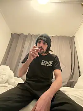 wolfwhite95 online show from 11-04-25, 01:42