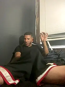 Snapshot of Chico_Bellaco chatting on 10-08-25, 04:14 Chico Bellaco online show from 10-08-25, 04:14